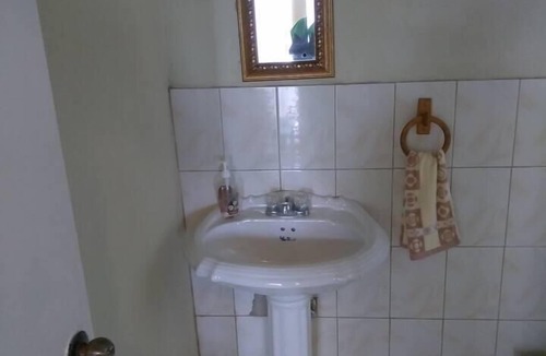Moore Town Villa | Remarkable 2-Bed Villa in Fair Prospect Sea View