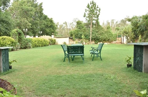 South West Villa | Remarkable 6-Bedroom farmhouse in South Delhi