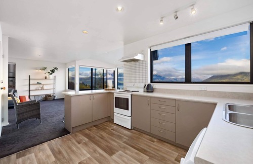 Fernhill House | Remarkable Alpine Holiday Home