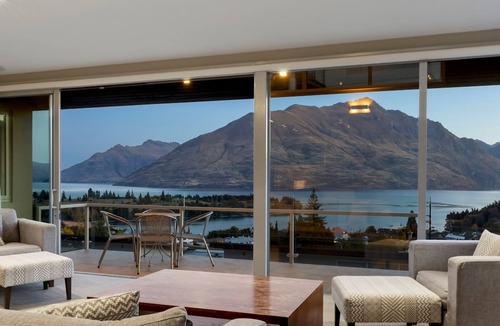 Queenstown City Centre Villa | Remarkable Location Queenstown