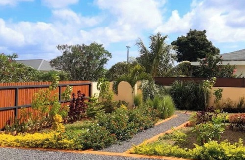 Camp Bestel House | Remarkable 3-Bed House in Pointe aux Piments