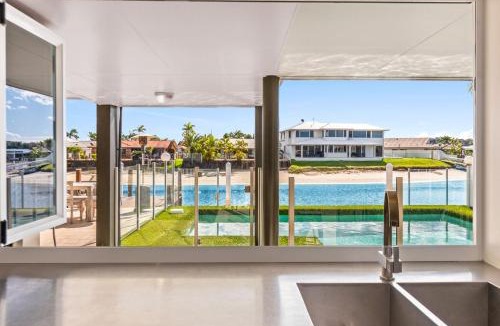 Mooloolaba House | Remarkable Six Bedroom Waterfront Home! Perfect for the extended family