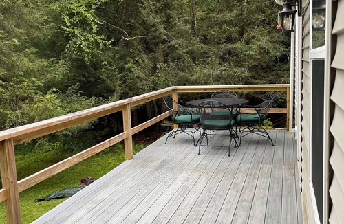 Hamden Cabin | Remarkable views at Cabin -SUV-TRUCK-suggested NO PETS