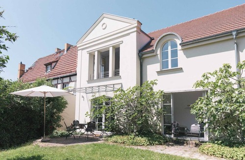 Werder Apartment | REMISE LOFT: Spacious apartment with balcony, loggia window and water access