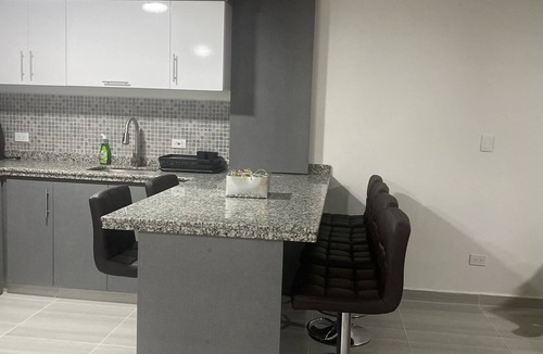 Guadalajara de Buga Apartment | Remodelado Apartamento Grande en Centro de Buga