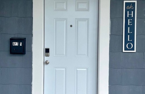 Midway Apartment | Remodeled 2 BR 2nd Fl Apartment in Hanover