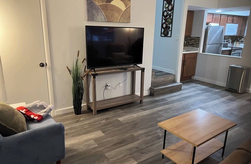 Lake Biltmore Village Condo | Remodeled 3-bedroom condo in N Phoenix on a small lake