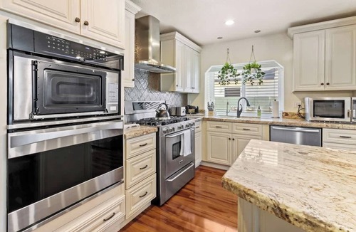 Highland Hills House | Remodeled 3BR Vegas Pool House with Arcade