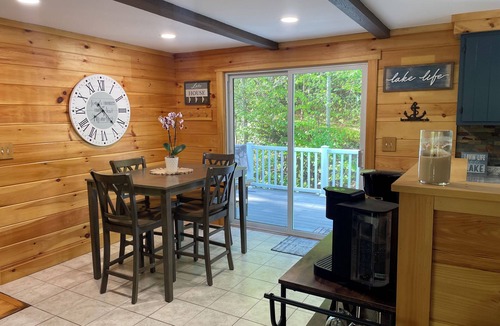 Hesston House | Remodeled home less than 1 mile from entrance to Seven Points at Raystown Lake