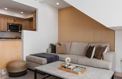 Camelback East Condo | Remodeled Luxury Condo with Heated Pool, Spa and Hiking Trails Nearby!