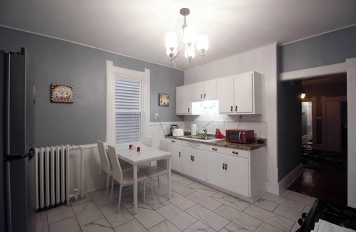 Lower East Side Apartment | Remodeled, Spacious, Furnished - Brady St Apartment for Monthly Rental