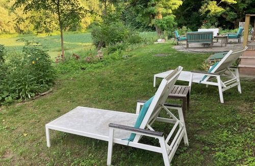 Sheffield Apartment | Remodeled Unit #1, 7 min to Great Barrington, 12 min to Ski Resorts & Trails