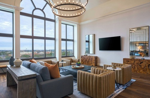 Arboretum Hotel | Renaissance Austin Hotel