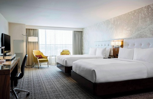 South Baton Rouge Hotel | Renaissance Baton Rouge Hotel