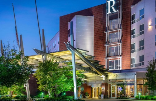 Foxboro Hotel | Renaissance Boston Patriot Place Hotel