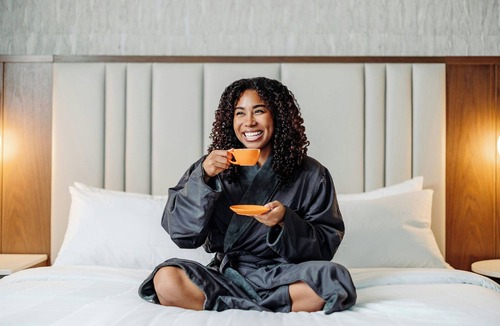 Seaport District Hotel | Renaissance® Boston Seaport District