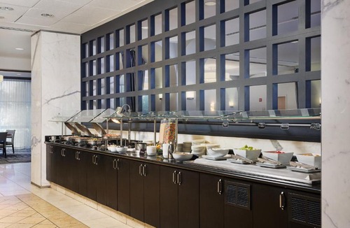 O'Hare Hotel | Renaissance Chicago O'Hare Suites Hotel