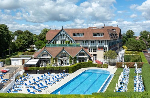 Rueil-Malmaison Hotel | Renaissance Paris Hippodrome de St. Cloud Hotel