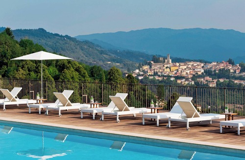 Castelvecchio Pascoli Hotel | Renaissance Tuscany Il Ciocco Resort & Spa