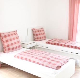 Oehringen Apartment | Rendel-Apartments by Bismarck Hostel Öhringen
