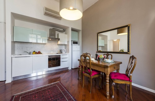 Ricorboli Apartment | Renovated 19th-Century Apartment in an Authentic Area