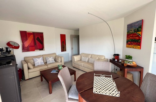 Valescure Apartment | Renovated apartment in Valescure, with pool and golf view, near the sea