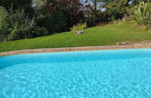 Hasparren House | Renovated Basque farmhouse with swimming pool in an idyllic setting
