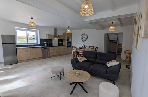 Challignac Cottage | Renovated Charentais house in peaceful setting with parking and private garden