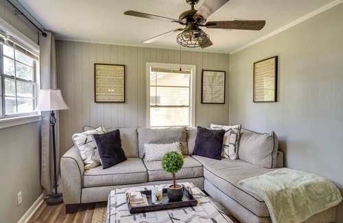 Clinton Cottage | Renovated Clinton Cottage w/ Home Office!