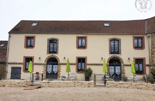 Mareil-le-Guyon Cottage | Renovated cottage, 4 bedrooms near Versailles, Montfort l'Amaury