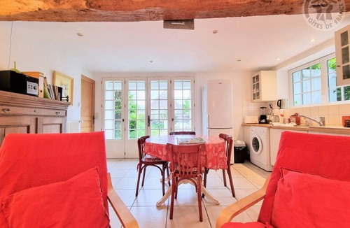 Boissets Cottage | Renovated cottage with enclosed garden in Boissets