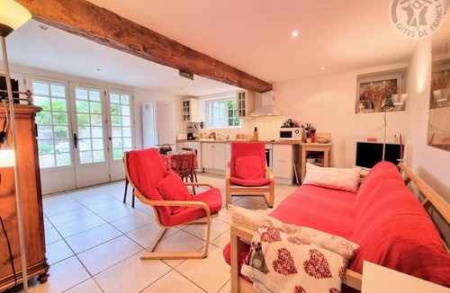 Boissets Cottage | Renovated cottage with enclosed garden in Boissets
