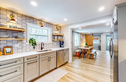 Friendsville House | Renovated cozy mountain hideaway minutes from Wisp and Deep Creek Lake.