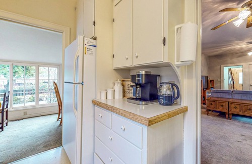 Lakeport Condo | Renovated Forbestown Home w/Fenced Yard!