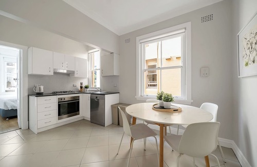 Manly Apartment | Renovated Harbourfront Home Views of Harbour/Pool