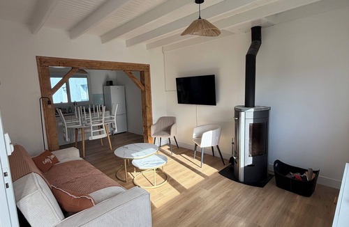 Hauteville-sur-Mer House | Renovated house less than 150m from the beach/enclosed garden
