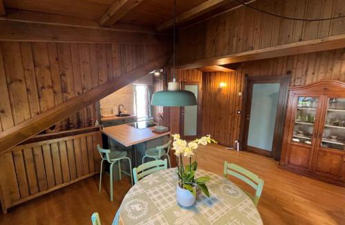 Auronzo di Cadore Apartment | Renovated Mountain View Apartment