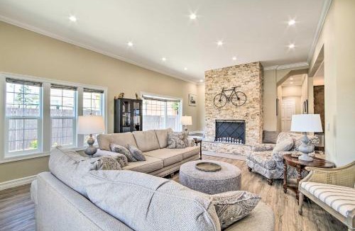 North Bend House | Renovated North Bend Cottage: Near Eateries!