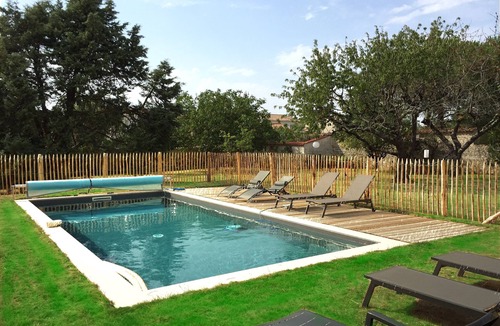 Andilly House | Renovated old house of 280m² near La Rochelle, sleeps 12, swimming pool