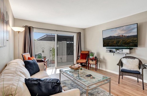 South Scottsdale Apartment | Renovated quiet single-story, minutes to Old Town, pool outside the door