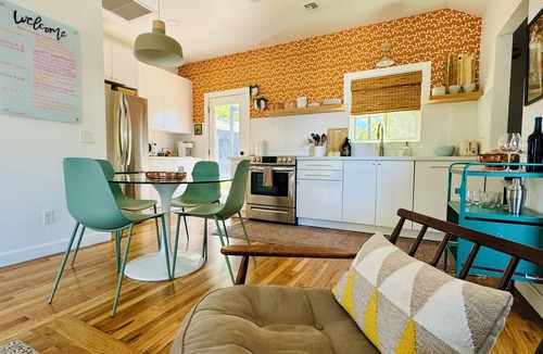 Prescott House | Renovated Retro Bungalow - Walk to Downtown!