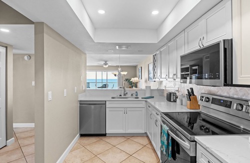 Bradenton Beach Condo | RENOVATED & UPDATED AFTER HURRICANES - ON WHITE SUGAR SAND BEACH - HEATED POOL