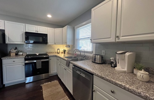Winona Lake House | Renovated W/HOT TUB Perfect Winona Lake Location