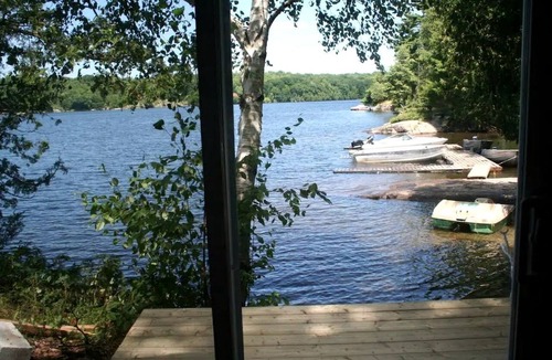 Frontenac Villa | Renovated Waterfront Cabin Perfect for Big Groups in Ontario