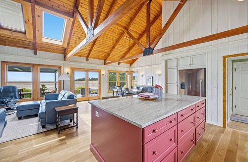 Wellfleet House | Renovated Waterfront Haven on Wellfleet Harbor (2172)