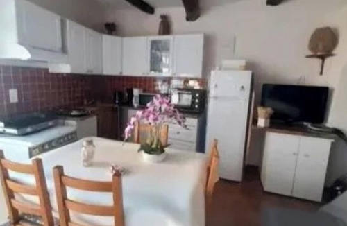 Les Salles-sur-Verdon Apartment | Rent a 35 m2 studio in the heart of the Verdon to recharge your batteries in a peaceful setting