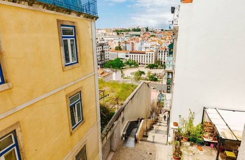 Mouraria Apartment | RENT4REST Dream View Family 3BR Apartment | AC