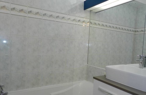 Miramar Apartment | RENTAL 50 M BEACH. T2 5 PERS. GROUND FLOOR .LA LONDE LES MAURES.
