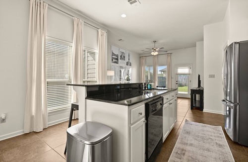 St. Gabriel House | Rental Unit 10 miles from LSU