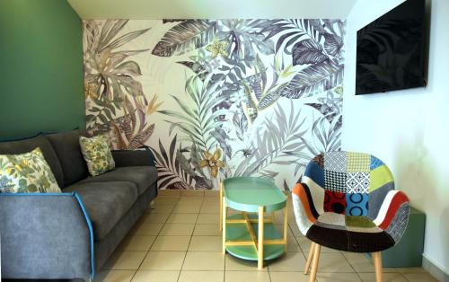 Montelimar House | Repos et Tranquillité - Super Calme de la campagne - Clim - Grande Piscine Partagée au Sel - Déco cosy tout confort